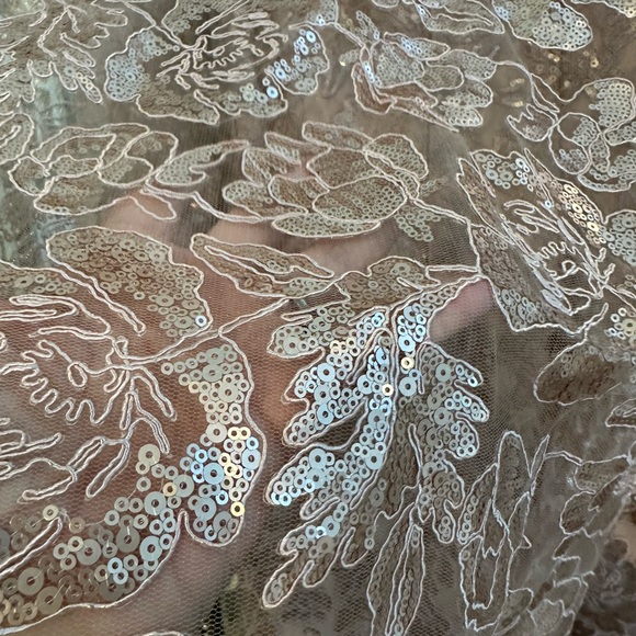 Tadashi Soji pink sequined gown. - Picture 5 of 7